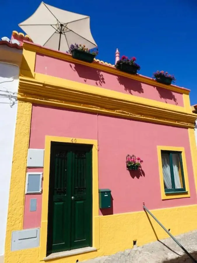 Casinha Canal - Beautifully Restored Moroccan Inspired Townhouse In Lagos Historic Centre Portugal